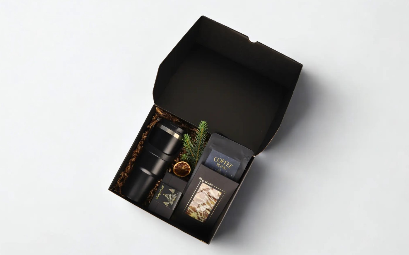 You are currently viewing Zestaw prezentowy z kawą mieloną – doskonały prezent dla osób ceniących wyjątkowy smak