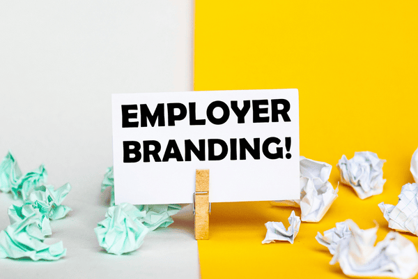 Read more about the article Jakie prezenty firmowe sprawdzają się w rekrutacji i employer branding?